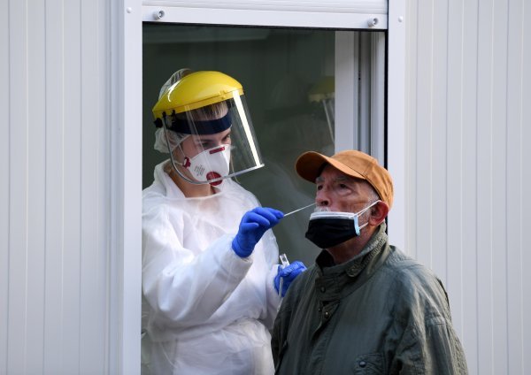 Testiranje na covid-19 u Domu zdravlja Zagreb-Zapad