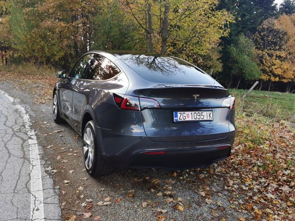 Tesla Model Y Long Range Dual Motor All-Wheel Drive - prvi dojmovi