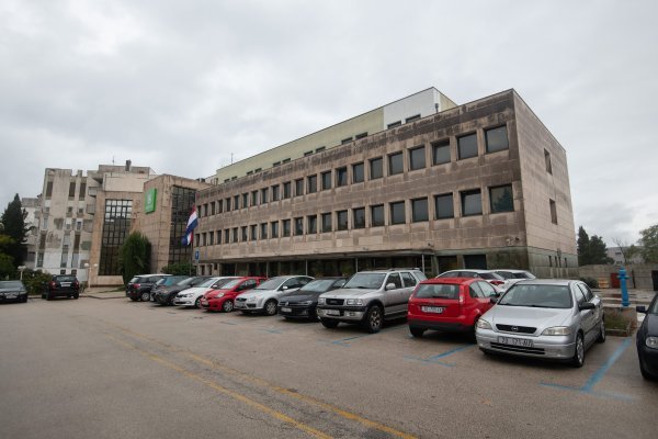 Akcijom USKOK-a u Zadru uhićeno deset osoba