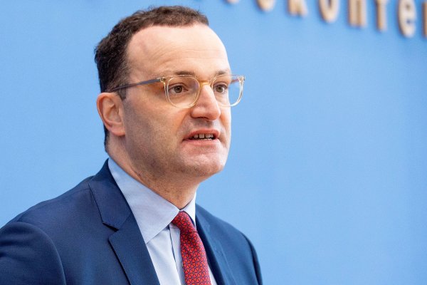 Šef parlamentarne skupine CDU-a dobio dijete sa surogat majkom. Zato je dao ostavku