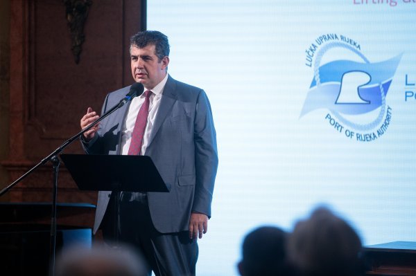 Potpisan koncesijski ugovor za kontejnerski terminal Rijeka Gateway