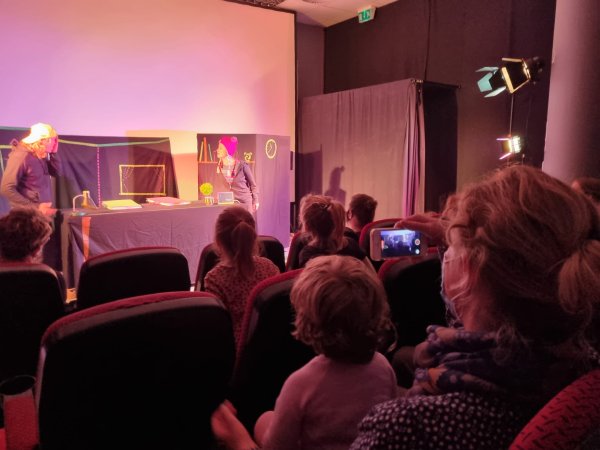 Premijera predstave 'Ah ta lektira, ne da mi mira!'