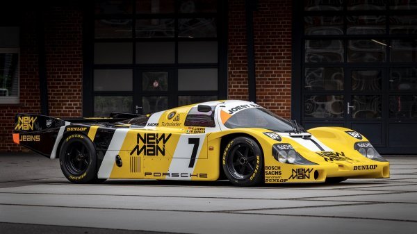 Porsche 956 koji je pobijedio na Le Mansu 1985.