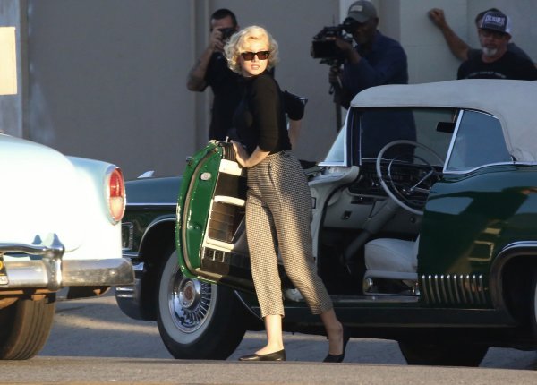 Ana de Armas kao Merlinka