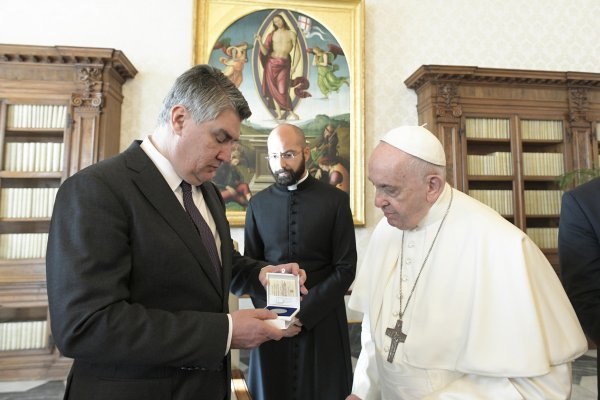 Zoran Milanović s papom Franjom