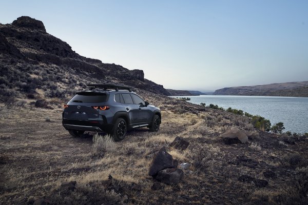 Mazda CX-50 (Polymetal Gray siva)