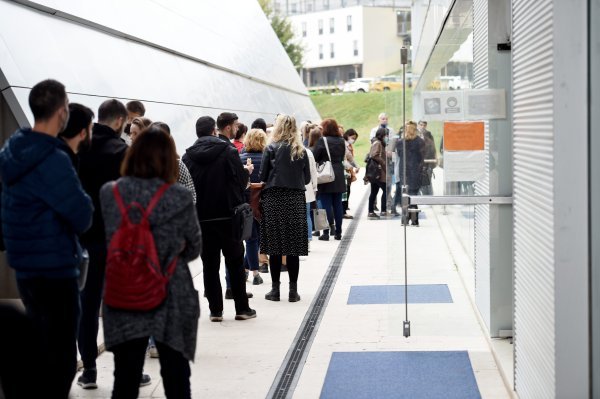 Provjera covid potvrda i testiranje na Kampusu Sveučilišta u Splitu