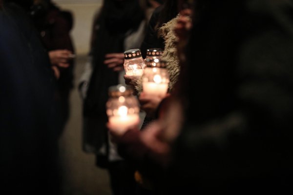 Prosvjed protiv covid mjera na Markovom trgu