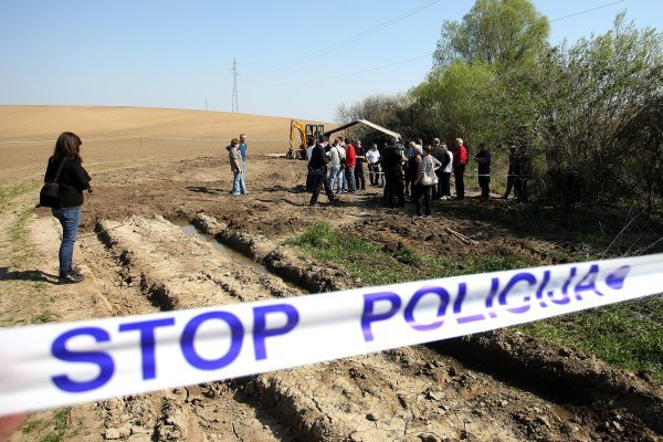 Ekshumacija nestalih osoba nađenih u travnju 2013.