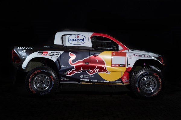 Toyota GR DKR Hilux T1+