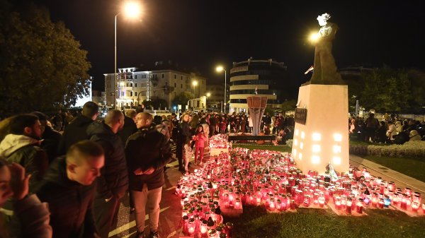 Split - počast žrtvama Vukovara i Škabrnje