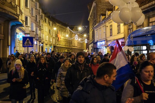 Bijeli tihi marš - prosvjed protiv covid potvrda