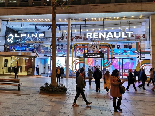L’Atelier Renault na aveniji Champs-Élysées