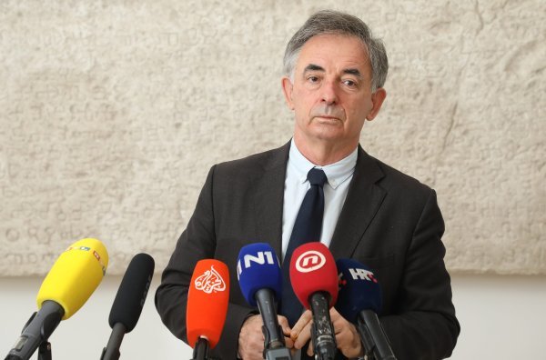 Konferencija za medije Milorada Pupovca