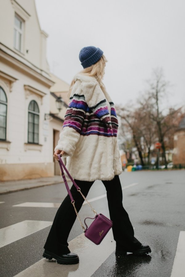 Guess torbica, prije 769,00 kn – 35%, sada 499,00 kn