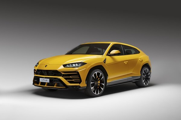 Standardni Lamborghini Urus