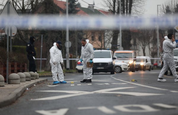 Raznesen bankomat u Podsusedu