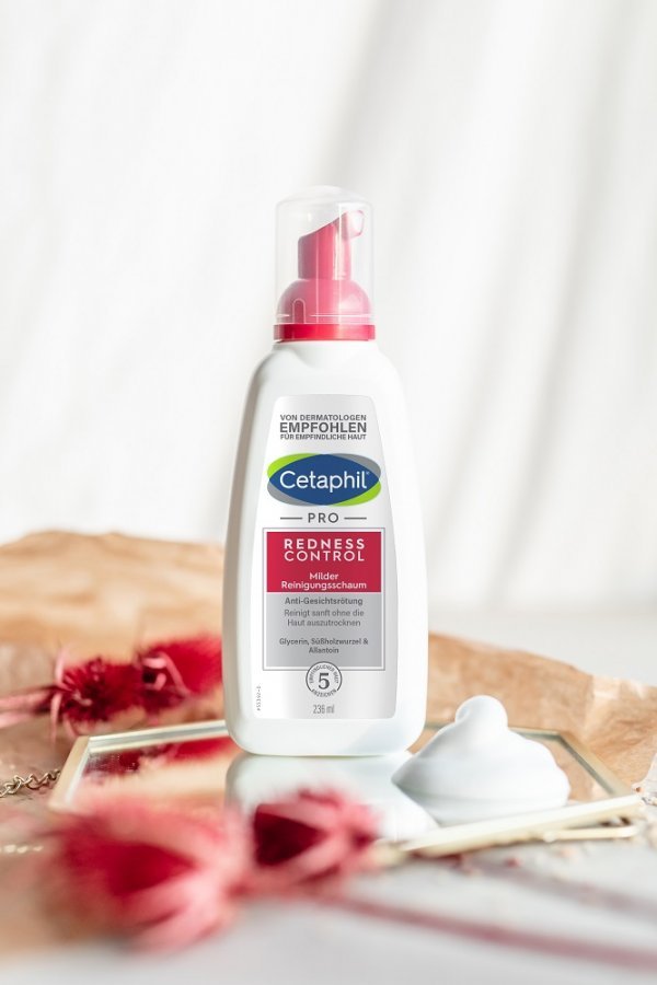 Cetaphil PRO RednessControl pjena za nježno čišćenje kože sklone crvenilu (109,71kn_236ml)