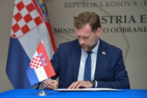 Mario Banožić na Kosovu