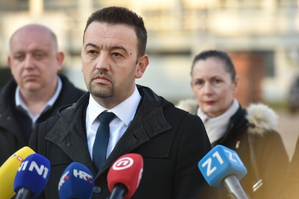 Hrvatski suverenisti izbacili Zekanovića zbog izjava o cijepljenju