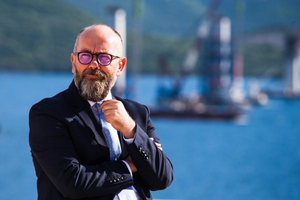 Obilazak Neumskog koridora jedan je od ključnih prioriteta u povezivanju Hrvatske nakon stjecanja neovisnosti, naglašava Škorić