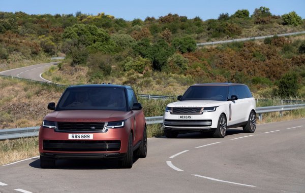 Range Rover LWB SV Serenity i SWB SV Intrepid (ispred)