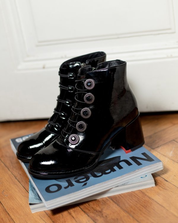 Ženske gležnjače lakirane