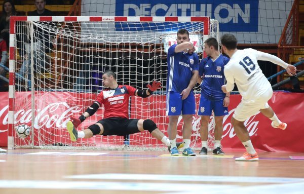 Keraterm Centroplinomont i Poliklinika Milojević (polufinale Kutije Šibica)