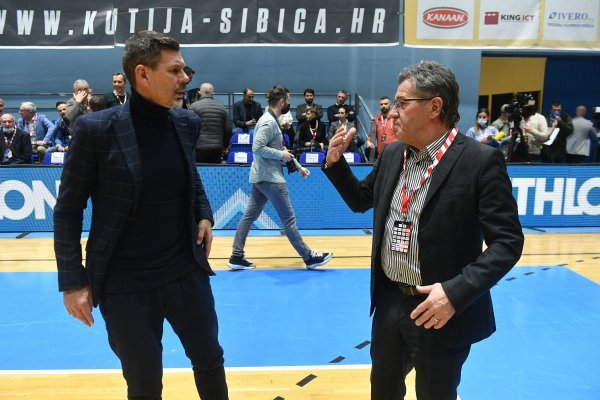 Kutija šibica 2021, Revijalna utakmica Cico-Pop