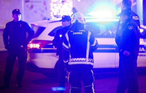 Požar na neboderu na Jelačić placu