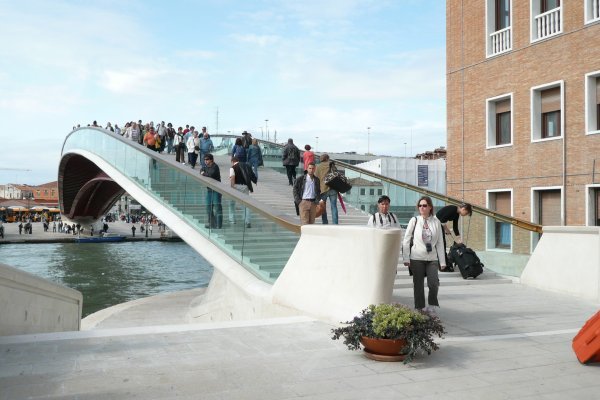 Ponte della Costituzione, Venecija