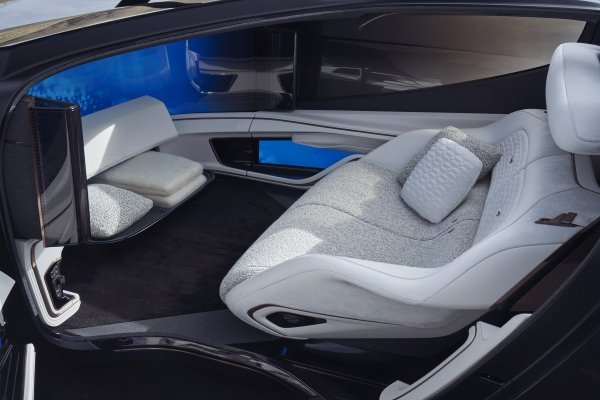 Cadillac je na CES-u 2022 predstavio InnerSpace Autonomous koncept