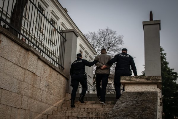 Priveden osumnjičeni za dvostruko ubojstvo u Puli