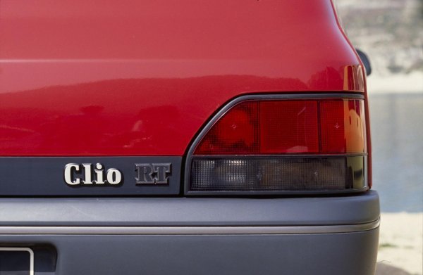 Kratka i vedra imena kao što su Clio ili ZOE pristaju malim, gradskim i okretnim automobilima