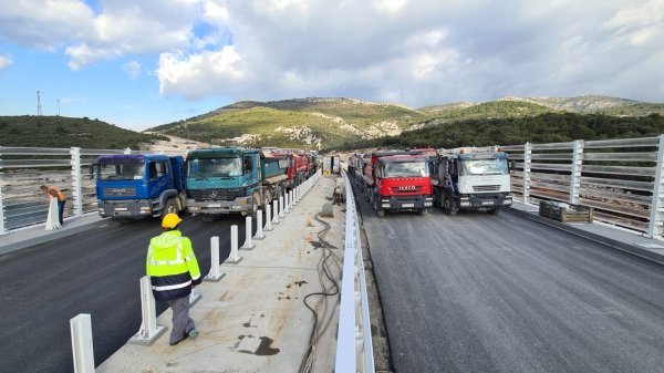 Pelješki most