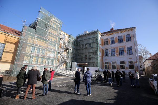 Zagreb: Tomašević otvorio obnovljenu OŠ Miroslava Krleže