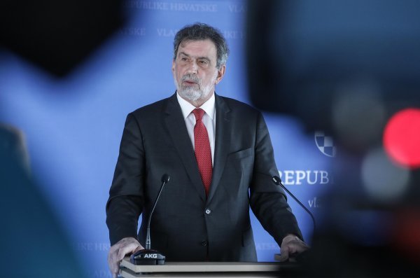 Ministar Radovan Fuchs komentirao novu mjeru testiranja učenika