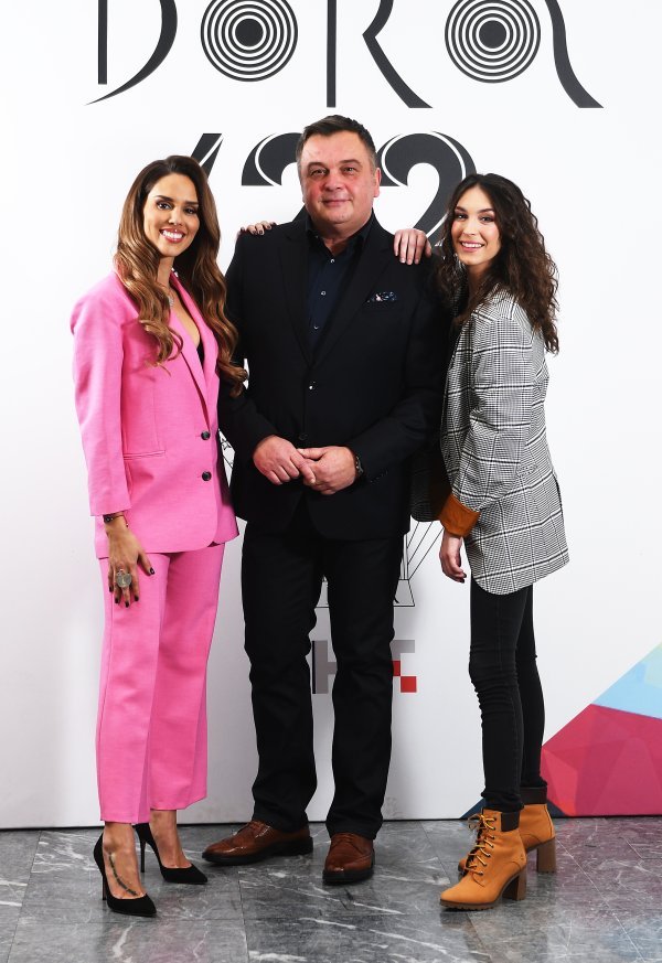 Dora 2022. voditelji