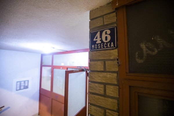 Split: Prilikom gašenja požara stana vatrogasci pronašli mrtvog muškarca