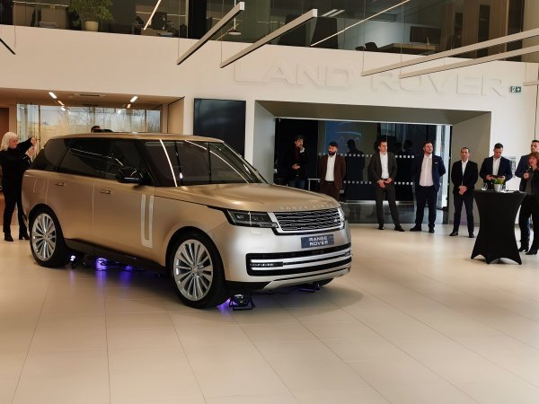 Novi Range Rover je stigao