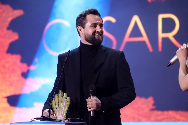 Matija Cvek nedavno je odnio nagradu Cesarica za radijski hit godine, pjesmu 'Ptice'