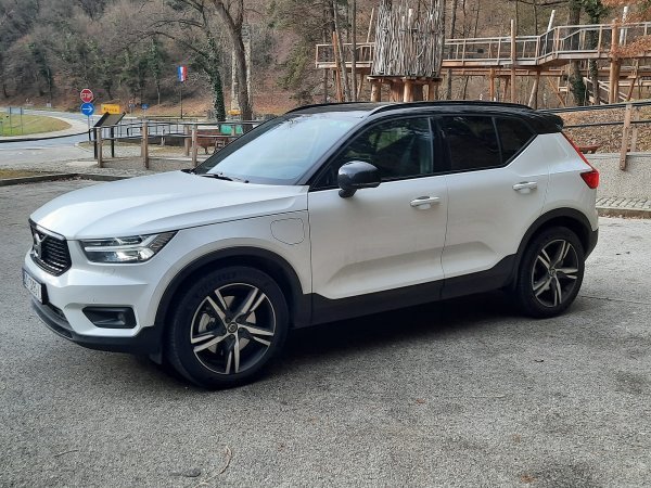 Volvo XC40 T5 Recharge 262KS R-Design AT7
