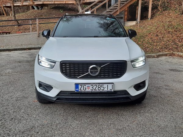 Volvo XC40 T5 Recharge 262KS R-Design AT7