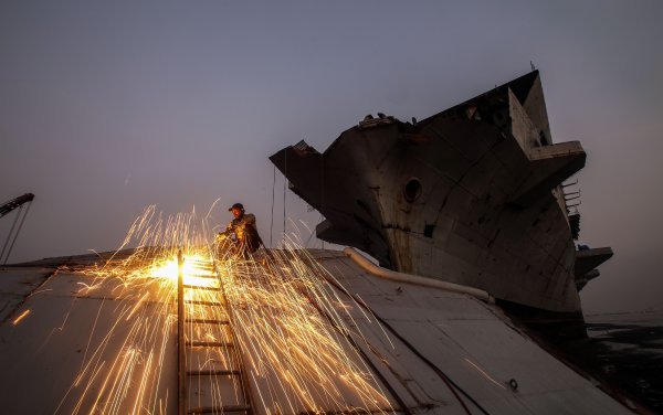 Prvi Vikrant 2014. je razrezan u dijelove