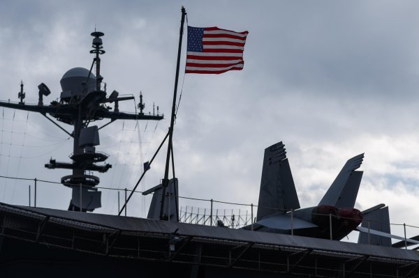 Američki nosač aviona Harry S. Truman splitskoj luci