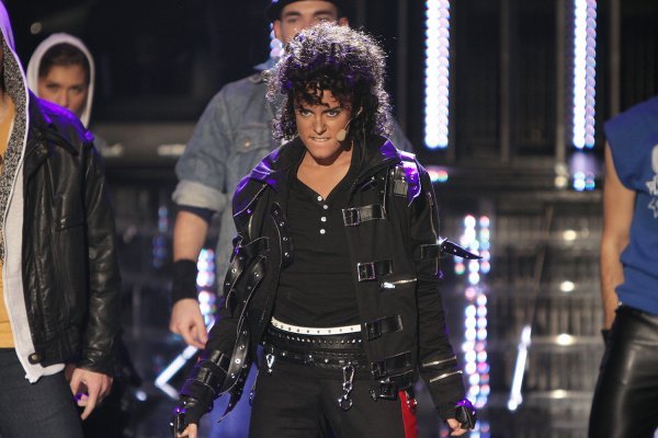 Andrea Andrassy kao Michael Jackson