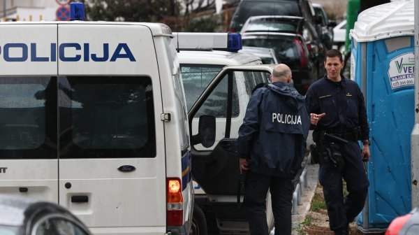 U Splitu prijetio da će se dići u zrak