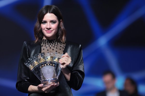 Mia Dimšić kaže da je s ostalim natjecateljima Dore partijala do zore
