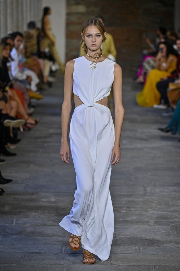 Alberta Ferretti SS22