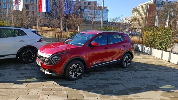 Kia Sportage 1.6 T-GDi 150 KS sa 6-brzinskim ručnim mjenjačem razine opreme Fresh i pogonom na prednja dva kotača